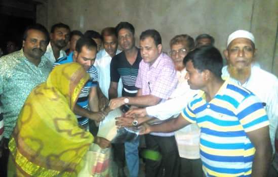 ফুলগাজীতে ১০ টাকা কেজি দরে চাল বিক্রি উদ্ভোধন