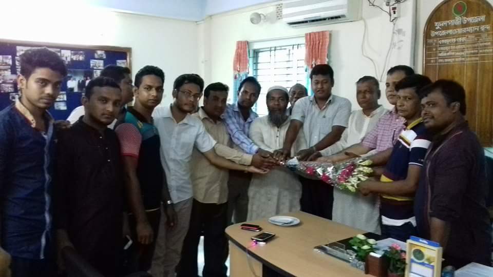 ফুলগাজী উপজেলা চেয়ারম্যান ও ওসির সাথে প্রেসক্লাব নেতৃবৃন্দের সৌজন্য  সাক্ষাৎ