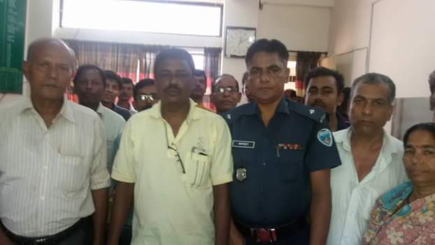 দূর্গোৎসব উদযাপনে স্থানীয় প্রশাসনের মতবিনিময়