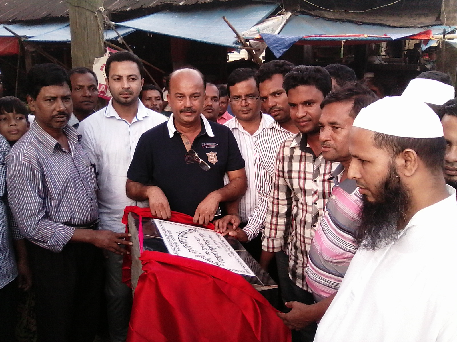 সোনাগাজী পৌরসভায় ড্রেন নির্মানের ভিত্তি প্রস্থর স্থাপন