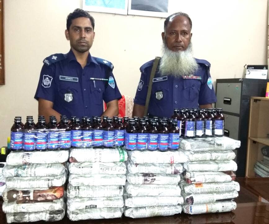 ফুলগাজীতে ফেন্সিডিল উদ্ধার