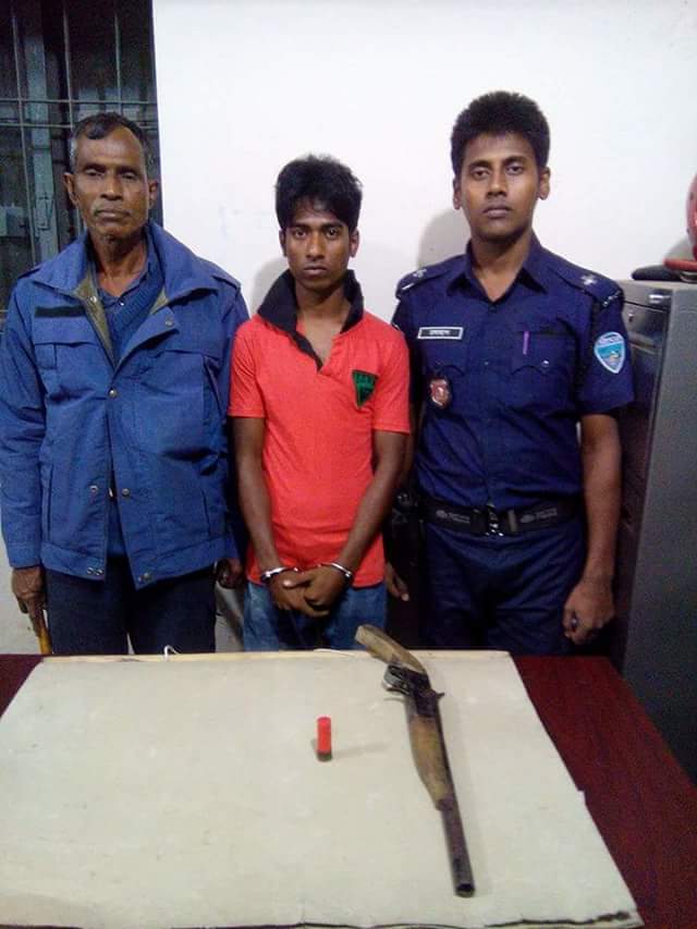 সোনাগাজীতে অস্ত্র গুলিসহ গ্রেফতার ১