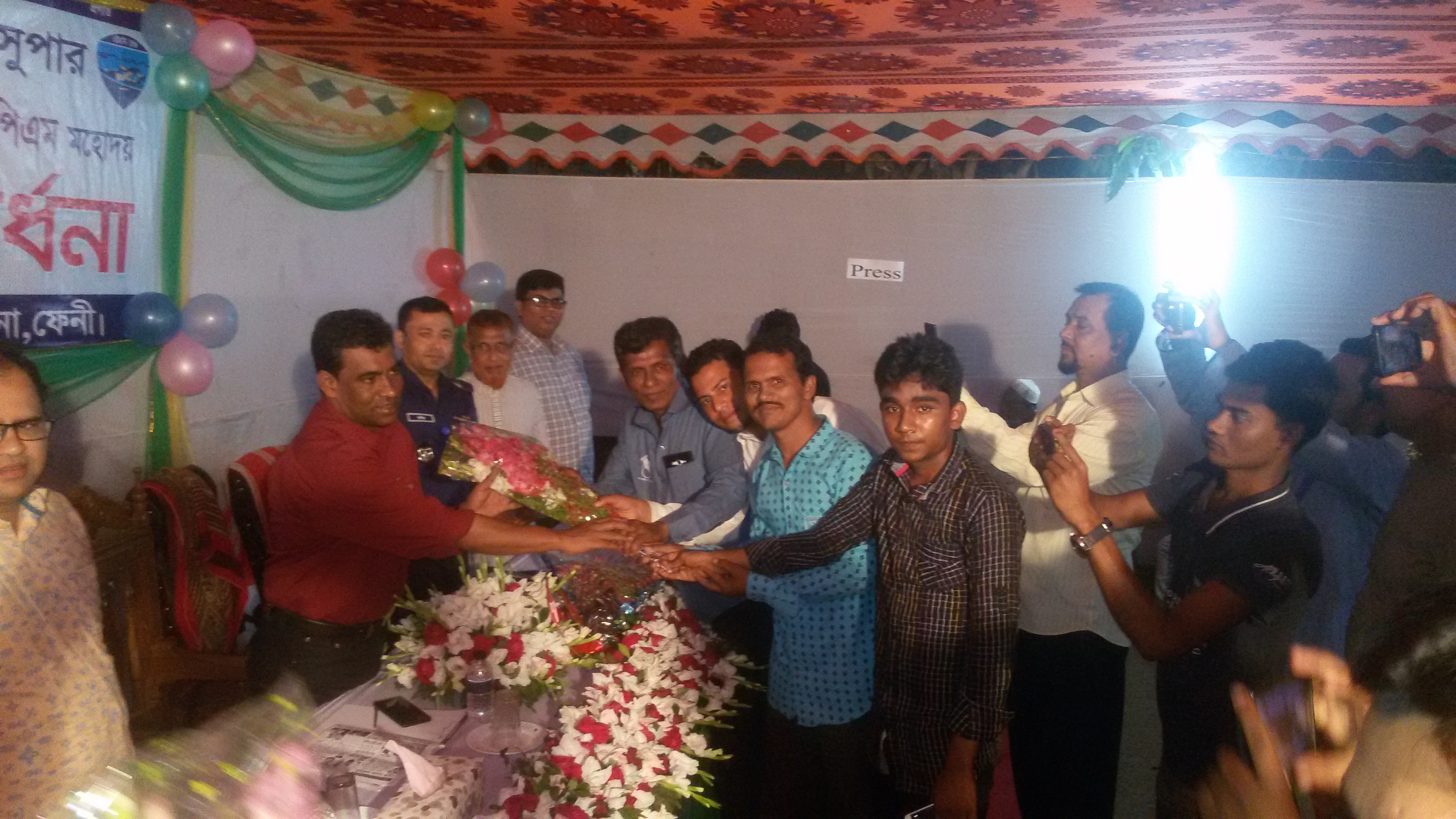 কতৃপক্ষের নির্দেশে কাজ করেছি, কোথাও হাজিরা দিতে যায়নি -পুলিশ সুপার রেজাউল