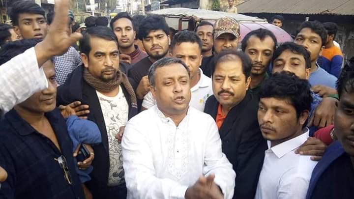    দলীয় কোন্দলে সোনাগাজীতে বিএনপি প্রার্থীর নির্বাচনী পথসভা পন্ড