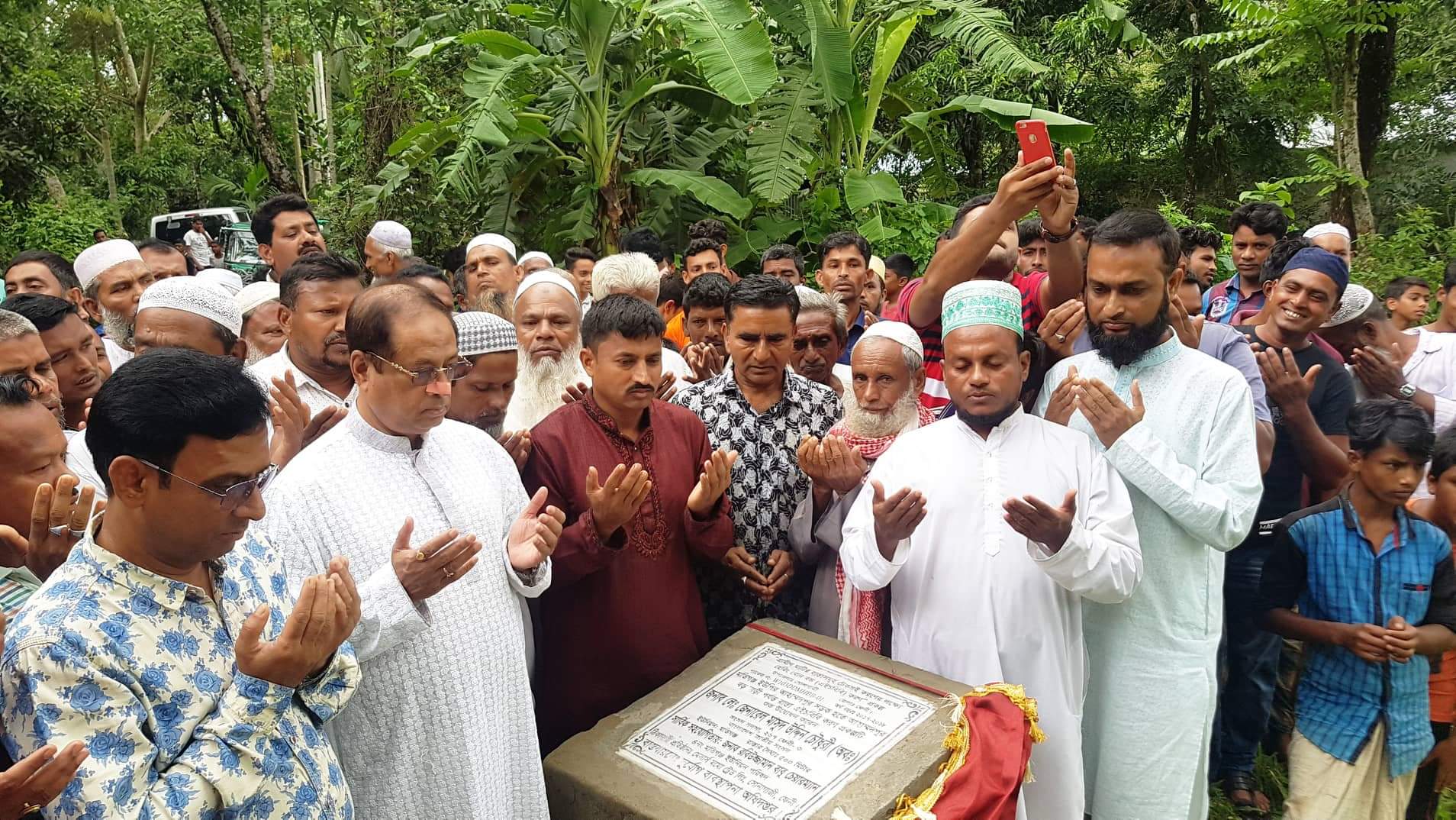 সোনাগাজীতে একাধিক উন্নয়ন কাজের উদ্বোধন করলেন এমপি মাসুদ চৌধুরী