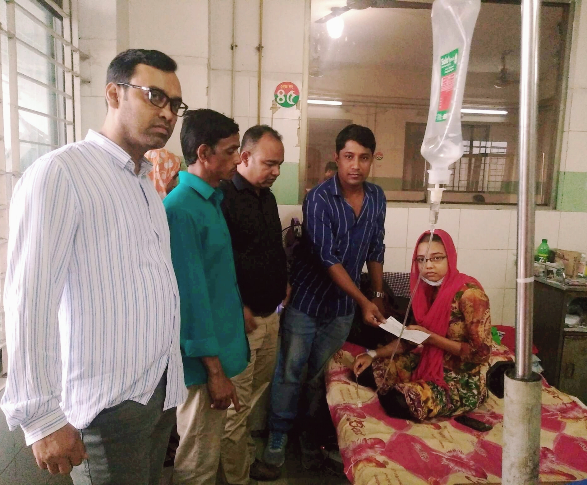 ক্যান্সার আক্রান্ত নুসরাতের পাশে দাড়ালেন সোনাগাজীর সাবেক ছাত্রলীগ নেতা শাকিল