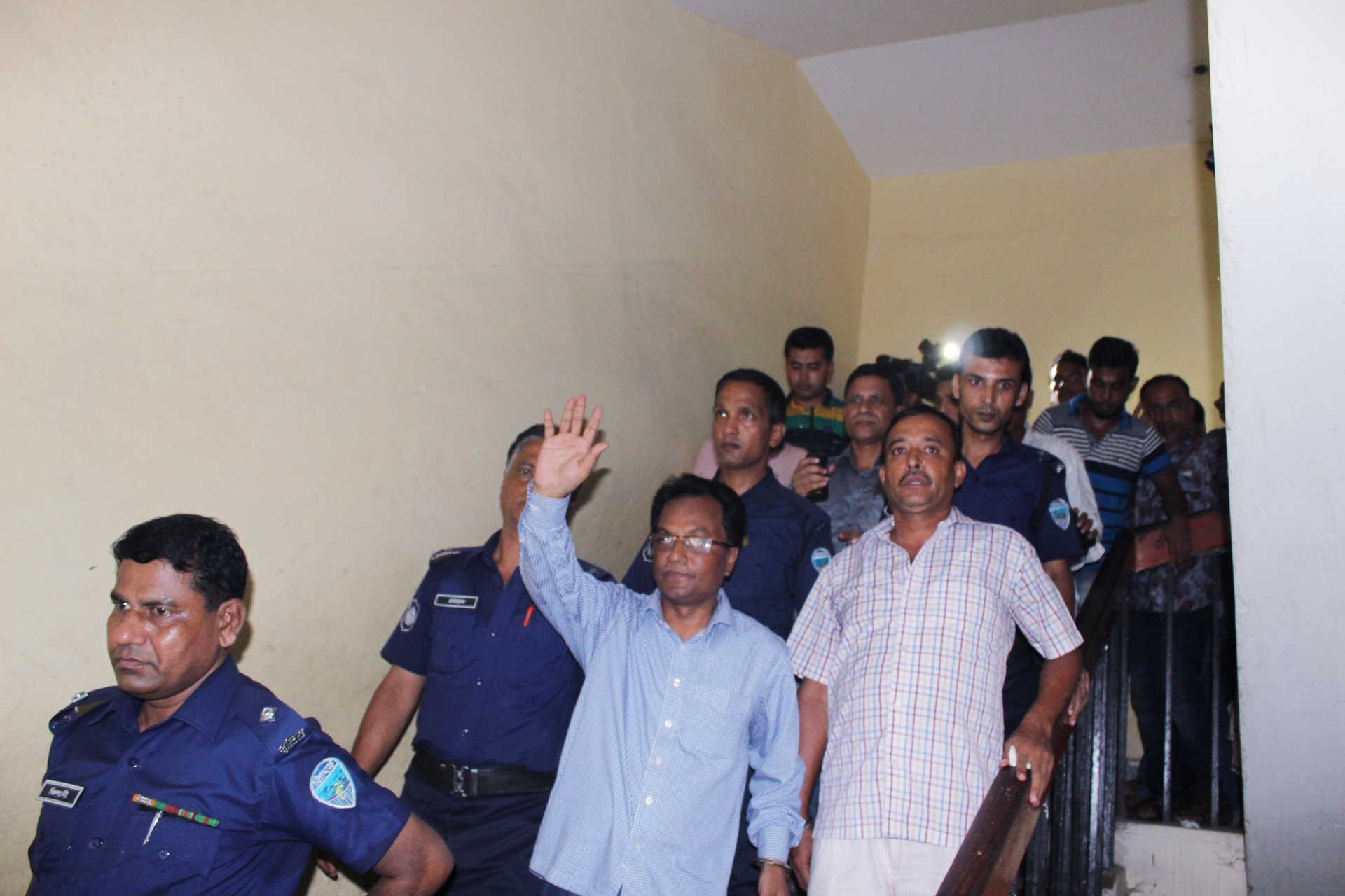 নুসরাত হত্যা মামলায় বাদীর স্বাক্ষ্য ও জেরা সমাপ্ত: আসামীদের জামিন না মঞ্জুর